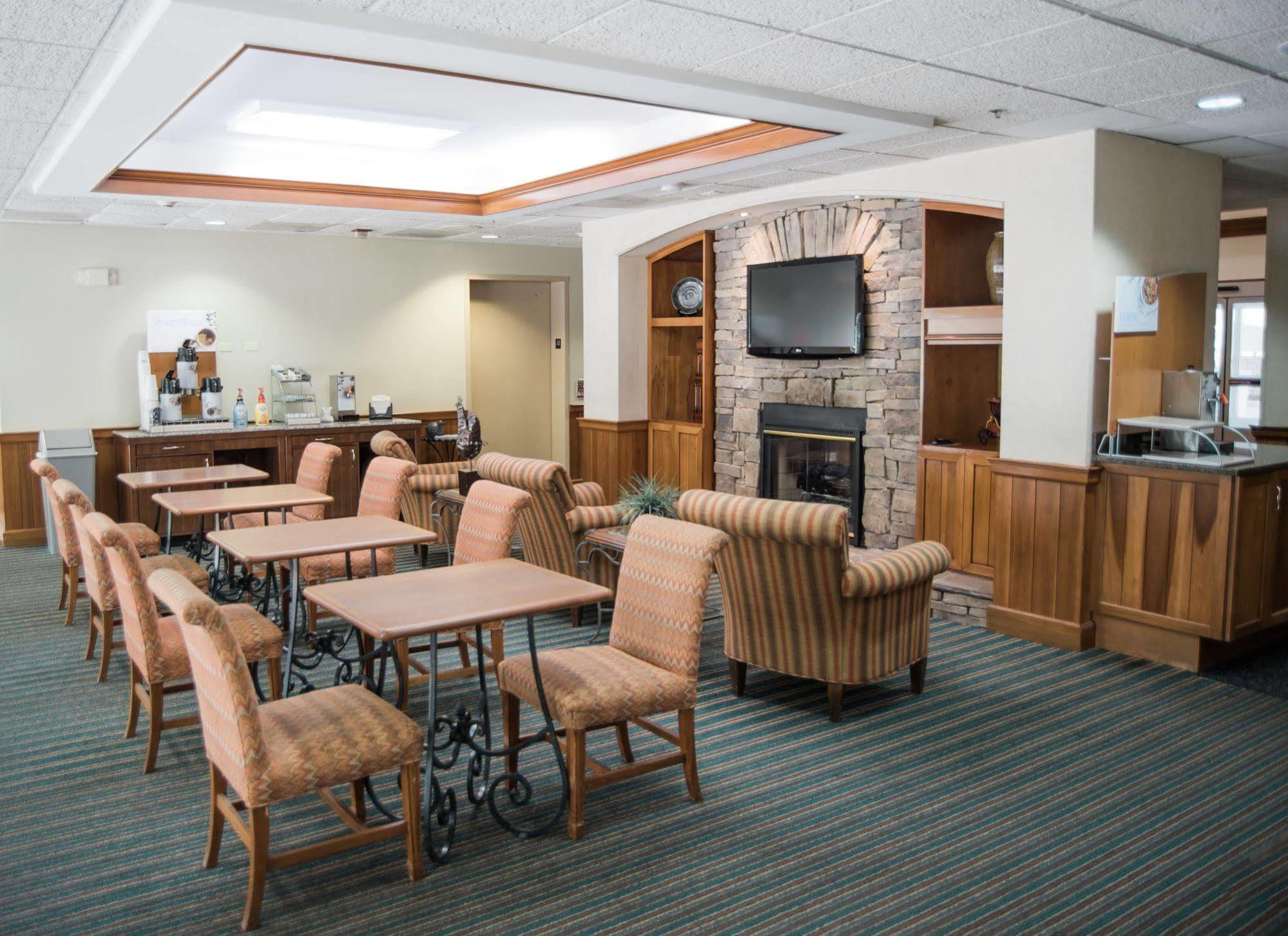 Holiday Inn Express Hotel & Suites Conover - Hickory Area By Ihg Exterior photo