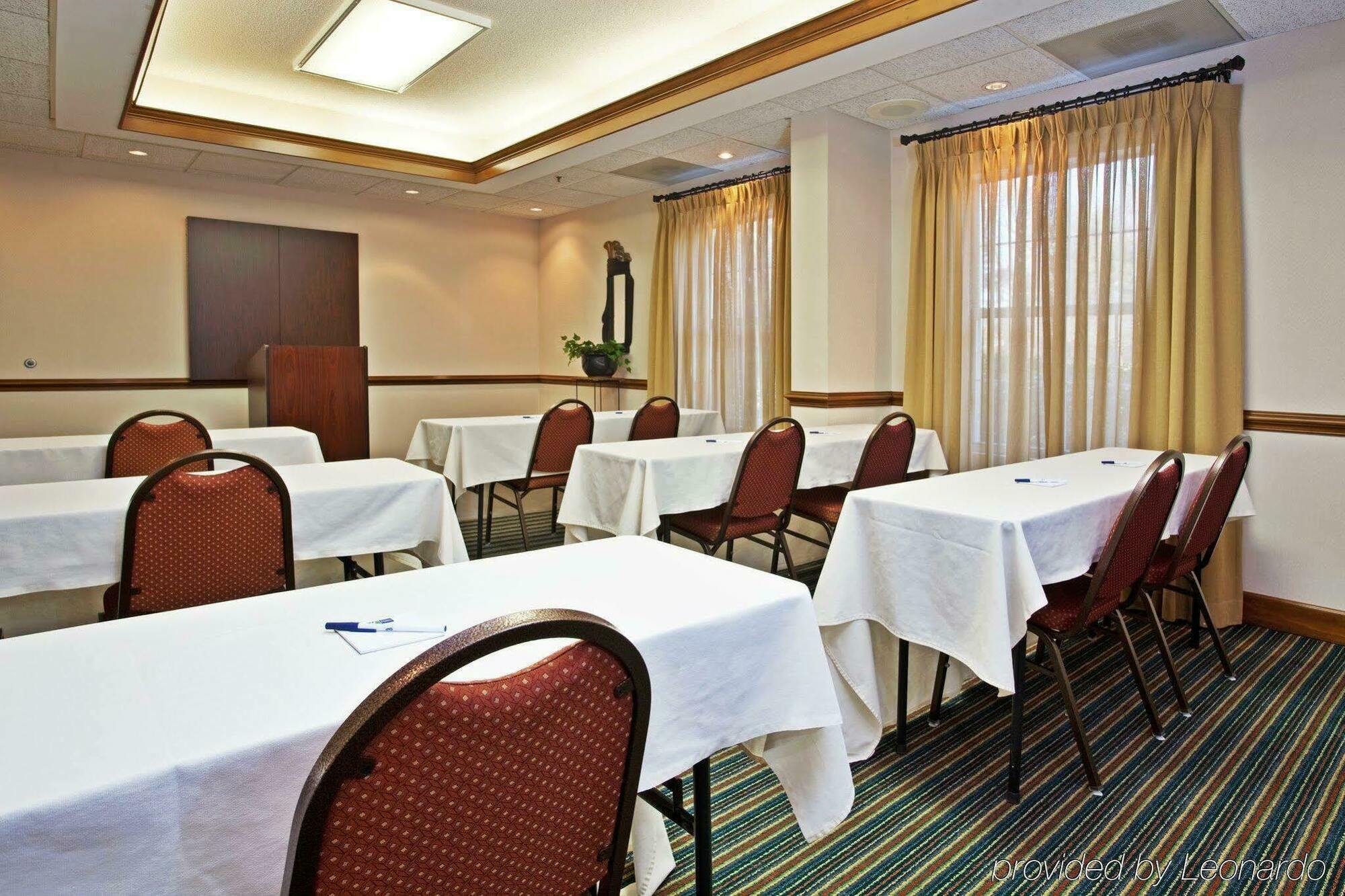Holiday Inn Express Hotel & Suites Conover - Hickory Area By Ihg Exterior photo