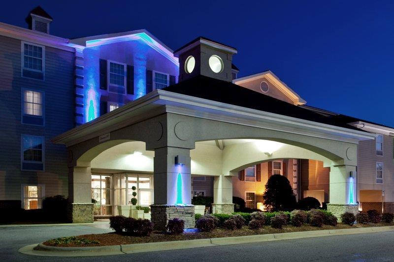 Holiday Inn Express Hotel & Suites Conover - Hickory Area By Ihg Exterior photo